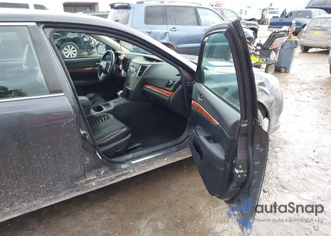 2011 Subaru Legacy 2.5I Limited z USA, uszkodzony, nr VIN 4S3BMCK61B3234908